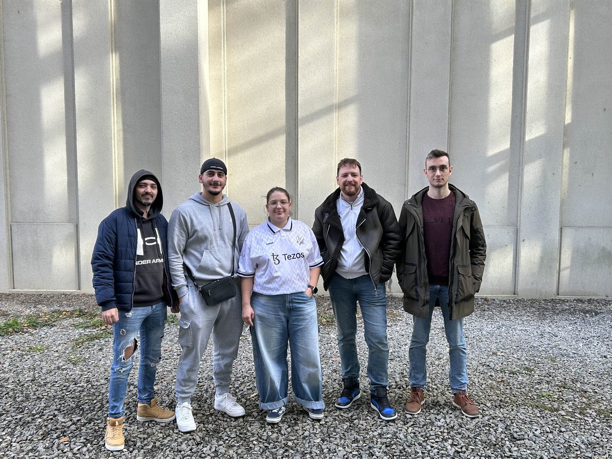 💔 Fin de l'aventure à la <a href="/Nantarena/">Nantarena</a> 24.0

Un immense merci à l'organisation, aux bénévoles et à tous ceux qui nous ont suivis pendant ce week-end de folie 🙏

🔥 Maintenant, place aux playoffs ESEA Open EU dès mardi. On compte sur votre soutien 💪 !

#CS2 #Nantarena #ESEA #LAN