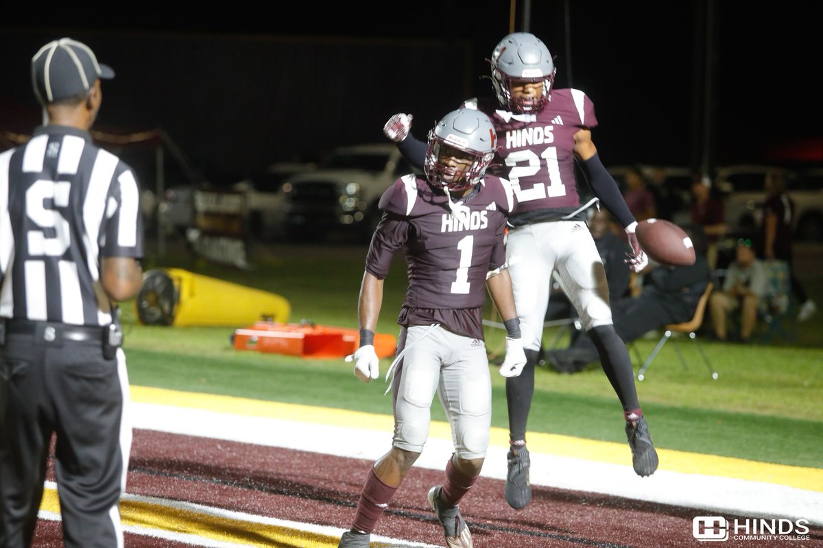 Ledareoun “ FuFu “ Mosley (@mosleymr7k) on Twitter photo #AGTG after a great conversation with <a href="/Coach_OC14/">Omarr Conner</a> I am blessed to receive an offer from Hinds Community College ❤️ #AGTG after a great conversation with <a href="/Coach_OC14/">Omarr Conner</a> I am blessed to receive an offer from Hinds Community College ❤️