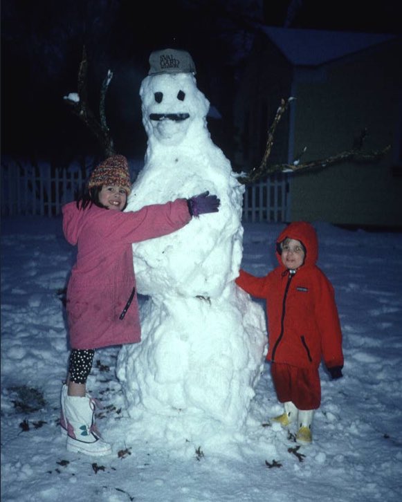 tomorrow 🎄🎁🤍

madidiaz.ffm.to/kidonchristmas