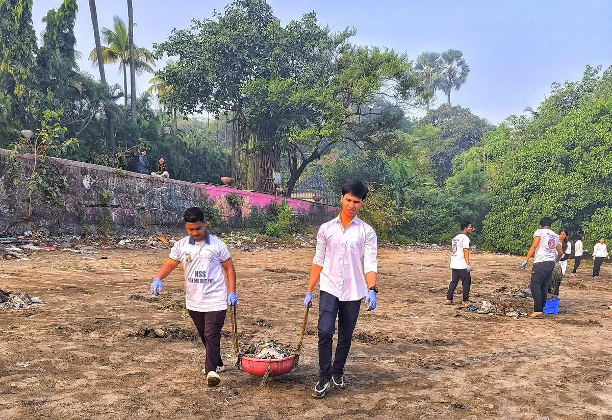 KeepHopeAlive_0's tweet photo. #keephopealivefoundation
🌊 #Blueseacleaning Initiative  Week108#Mission 
📍 Location: Dana Pani Beach
🗓️ Date: [24th November 2024]
⏰ Time: [7.30 A.M]
Appreciation and Support:
🤝 Collaboration with @hidushfoundation
✨ Supported by @my_bmc
Appreciation @patkarnssunit https://t.co/TyzYVqeII7