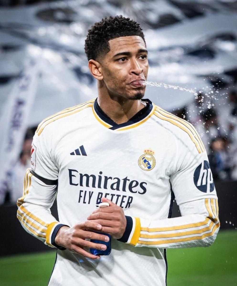 MadridXtra's tweet photo. Arda Güler completed 4/4 dribbles in the first half.

Jude Bellingham completed 4/5 dribbles in the first half.

SHOW! 😮‍💨 https://t.co/6RB7bUnJt3