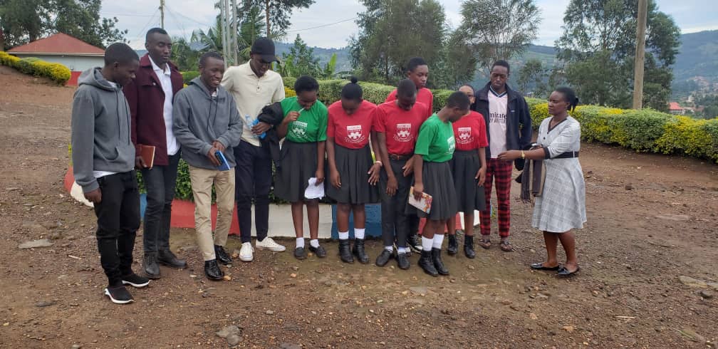 TrZobie's tweet photo. It was a good day at Solberg college Kabale.We keep our focus on impacting the young generation through debates, speech and poetry.#Zobiasakamumpa.#KABdebatechapter https://t.co/elGSIQvLxf