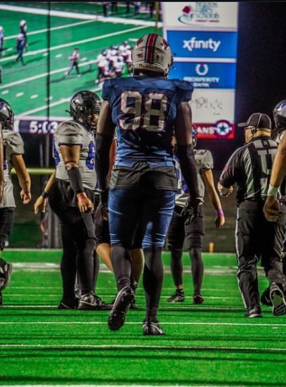 Tuff loss against Fulshear didn’t go as planned, here are some highlights from last Friday’s game !!!!!!

<a href="/coachmlindsey/">Michael Lindsey</a> <a href="/LamarTexansFB/">LamarTexansFootball</a> <a href="/RecruitLamar/">Recruit Lamar</a> <a href="/CoachC3Neal/">Coach Showtime</a> 

hudl.com/v/2QxrWR