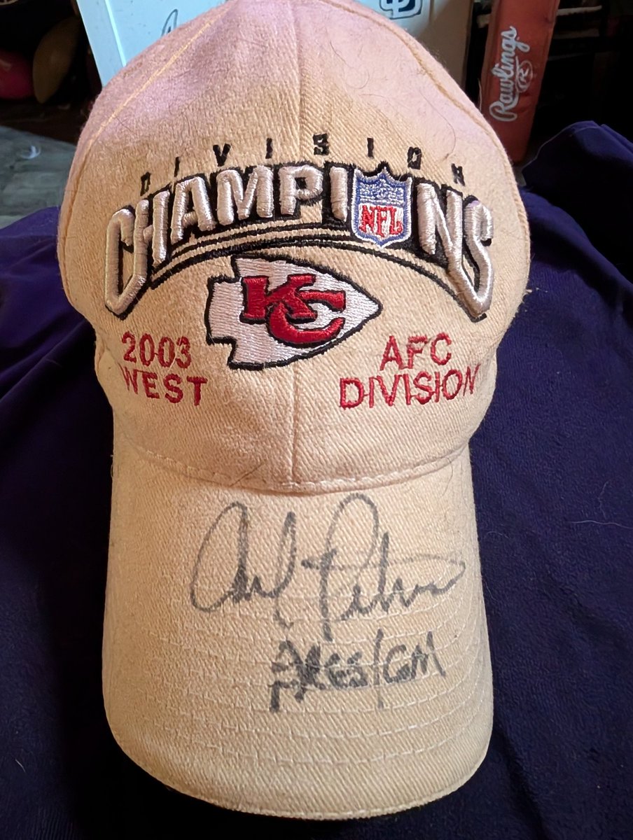 InMyDNA64's tweet image. #ThrowbackThreads #ChiefsKingdom