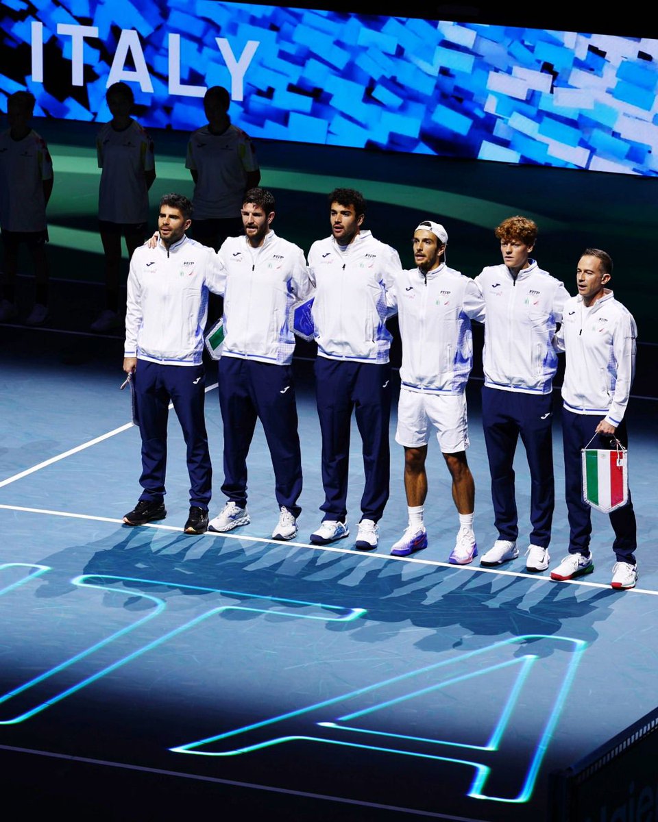 L’Italia conquista nuovamente la #CoppaDavis, dimostrando forza, determinazione e talento ai massimi livelli. Un plauso a una squadra straordinaria che ha portato in alto il nostro Tricolore, rendendo orgogliosi tutti noi. 
Grazie, campioni! 🇮🇹