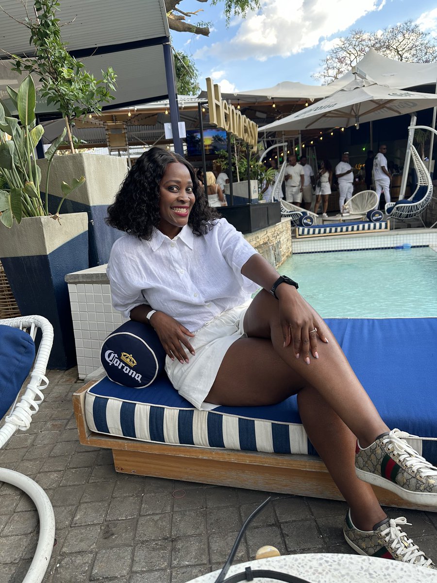 Tellithabi's tweet image. When she is not in her running shoes 🤍🤍🤍