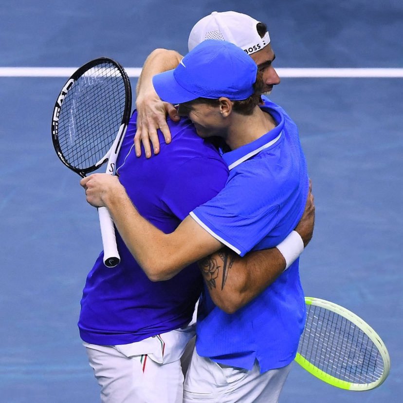 Era dalla prima metà della stagione 2022 di F1 che in Italia non si palesava un antidoto così efficace all'inno olandese.

#F1 #CoppaDavis #DavisCup #Sinner #Berrettini