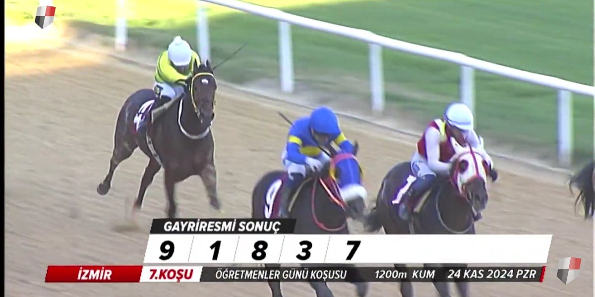 OUZEREN14's tweet photo. Bu anlamlı günde böyle anlamlı bir yarışı kazandığım için çok mutluyum ilk önce tırnağını dişine takan Wolf ded e bana bu şansı veren at sahıbı ve antrenörüme çok teşekkür ederim başta ulu önder Musata kemal Atatürk'ün ve bütün öğretmenlerimizin günü kutlu olsun https://t.co/mmUyfaIail