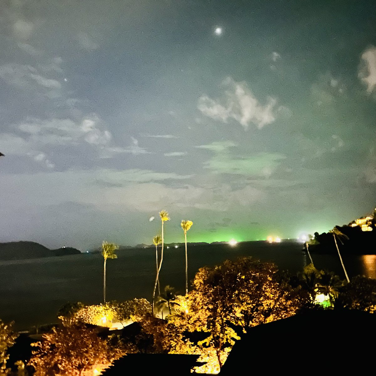 LuckyASSETS's tweet photo. 🌙Good night lovely people across the world 🗺️ “The night is more alive and more richly colored than the day.” - Vincent Van Gogh
#Goodnighteveryone https://t.co/4m0Kc86W07