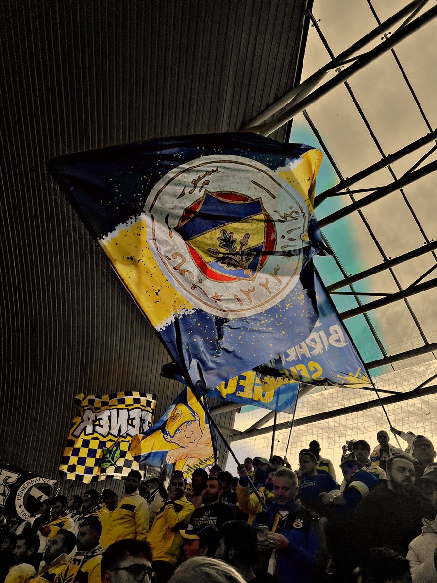 FENERBAHÇE TRİBÜNÜ tweet media