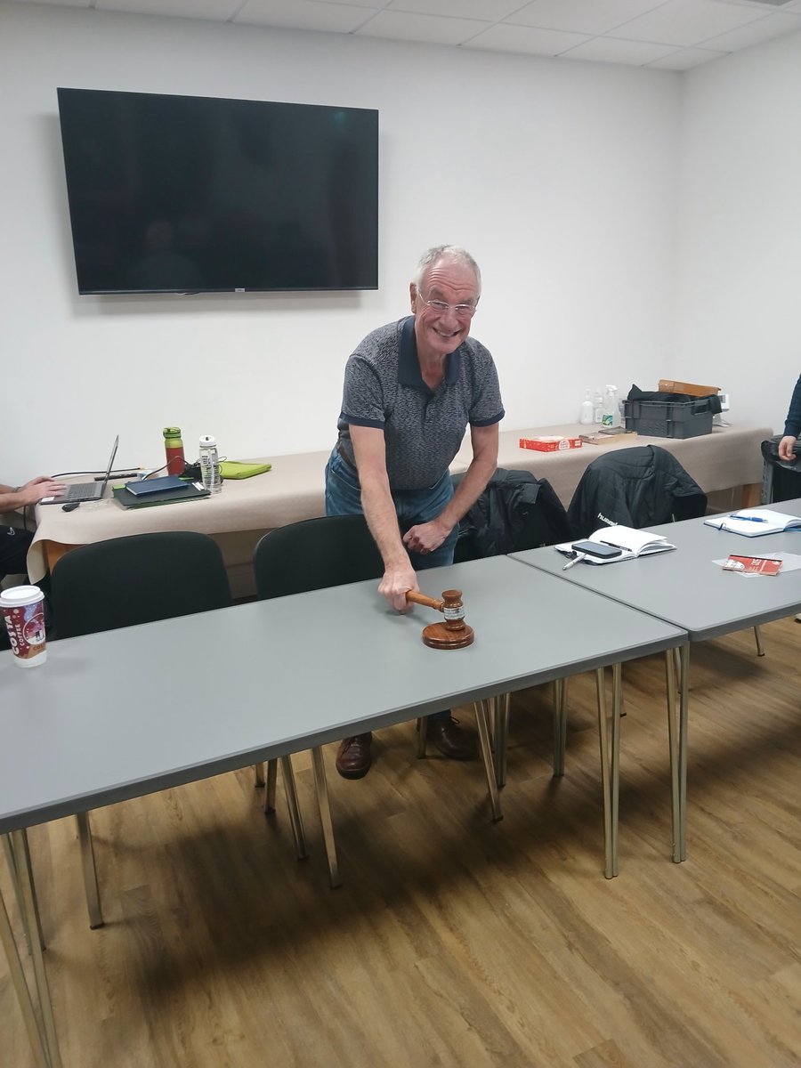 November's meeting was opened by member Phillip Earl. Paul Sparrow fronted training on Cautioning Technique and got everyone thinking with some Laws of the Game questions. Wayne Hanson provided us with an update on all things Worcester League. Next Meeting: Thursday 19th December