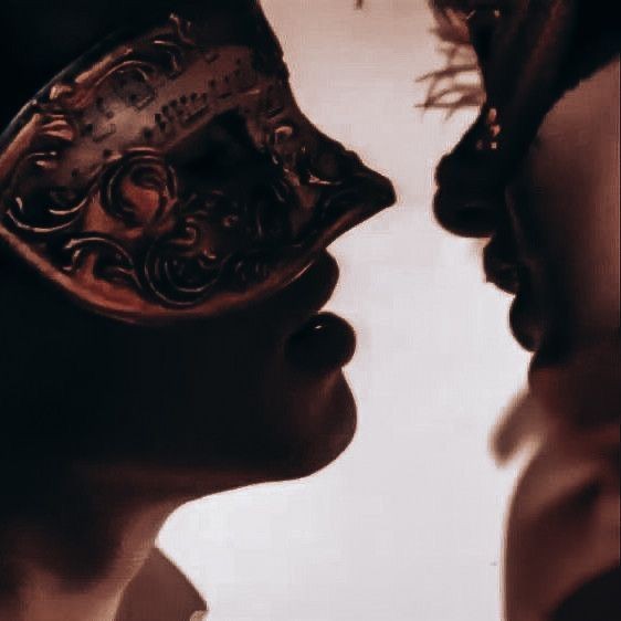 #SeductiveSunday

↬ 𝑪𝒓𝒆𝒂𝒕𝒖𝒓𝒆 𝒐𝒇 𝒑𝒍𝒆𝒂𝒔𝒖𝒓𝒆𝒔