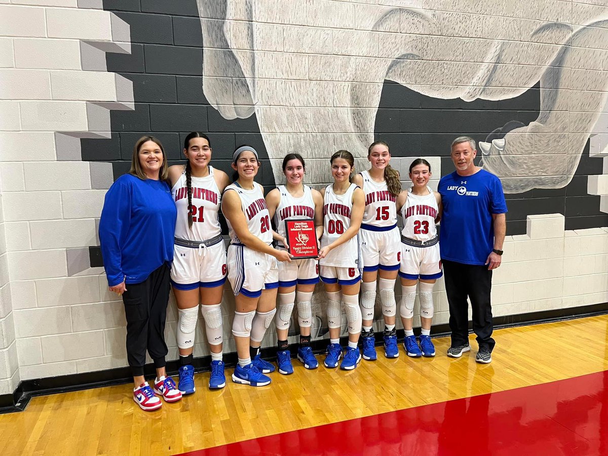 MccoyPele's tweet photo. #21 Gorman HS | Hamilton Basketball Tournament Champions!! ♥️ https://t.co/iNUcPowymP