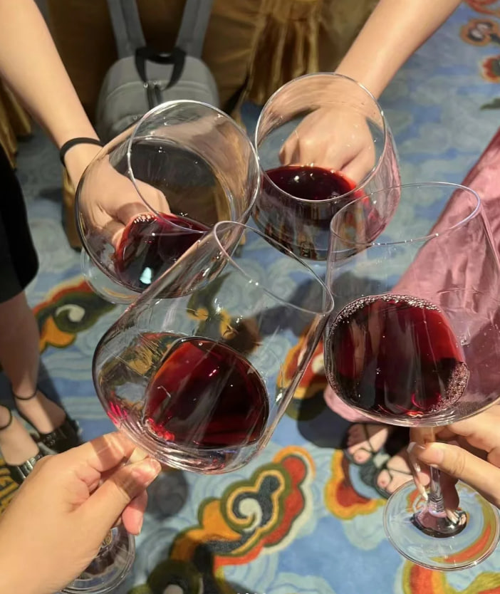 アメリア (@omgrubenperez) on Twitter photo 