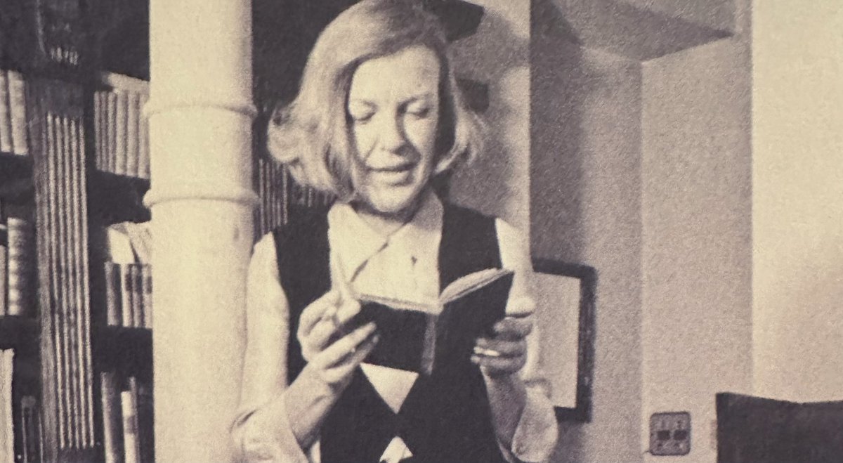Mein Urteil ist gefallen, es ist gegen diese Welt, wenn auch aus andren Gründen, als denen, die ich in den Büchern las, und es ist für meine Welt ausgefallen.

Ingeborg Bachmann