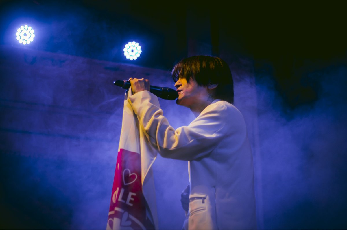 azonecl's tweet photo. 🌸 Tras 12 años, Miku volvió a Chile con un nostálgico concierto  

✨ https://t.co/ySbCujgE2a

#Miku #Nyappyaparty #NyappyPartyLatinamerica #アンカフェ #ANCAFE #みく https://t.co/XiLi0oE6Pk