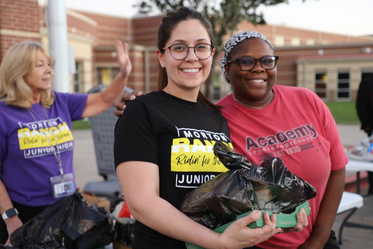 As Katy ISD families gear up for Thanksgiving, Morton Ranch Junior High partnered with Supply Bridge Ministries to make the holiday a little easier for families in need. Together, they donated 100 turkeys and trimmings to families at MRJH and its five feeder schools. #KatyStrong