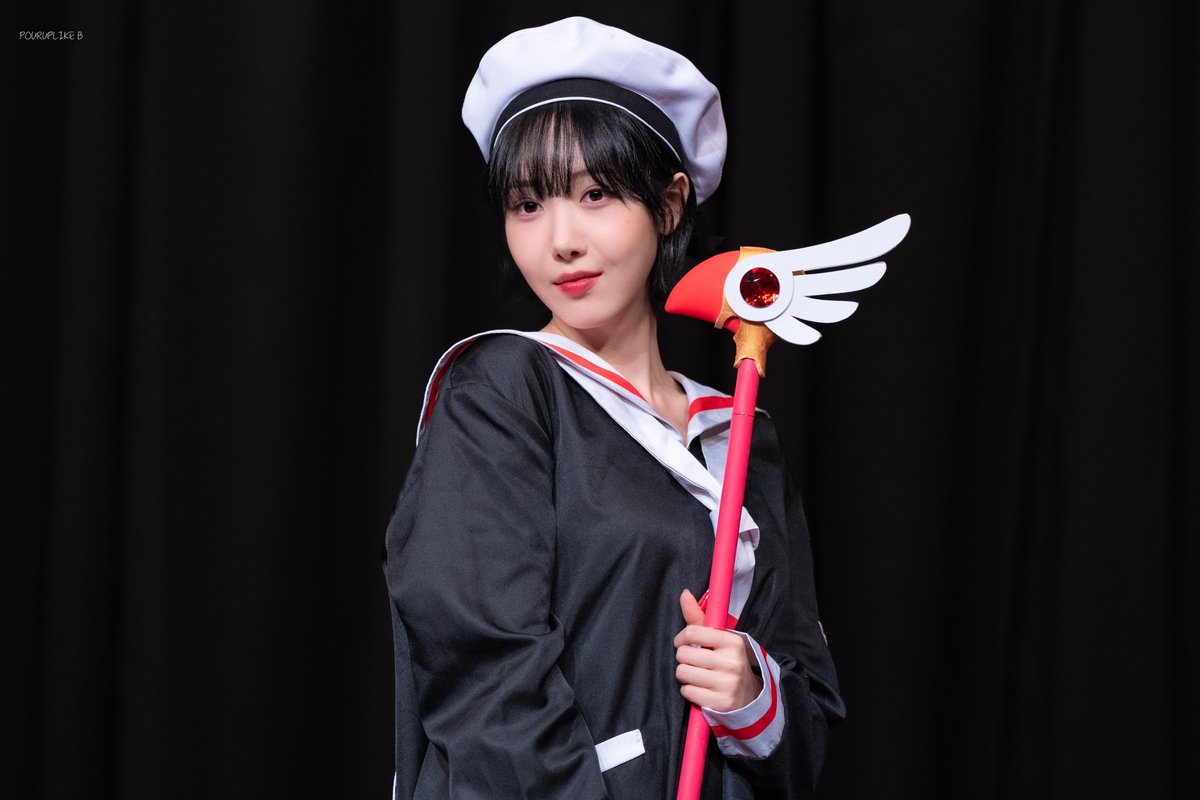 241124 
#비비지 #신비 #VIVIZ #SINB