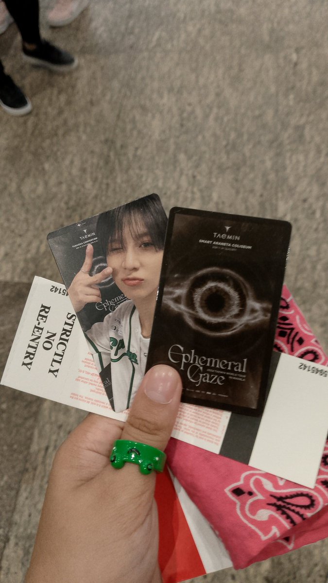 jowoi_'s tweet photo. To my 10 year old self: NAKITA NA NATIN SI JINKI AT TAEMIN!!!

Dagdagan natin sa susunod! Sana buong SHINee naman 🥰🥰 https://t.co/LCgWnzUIho