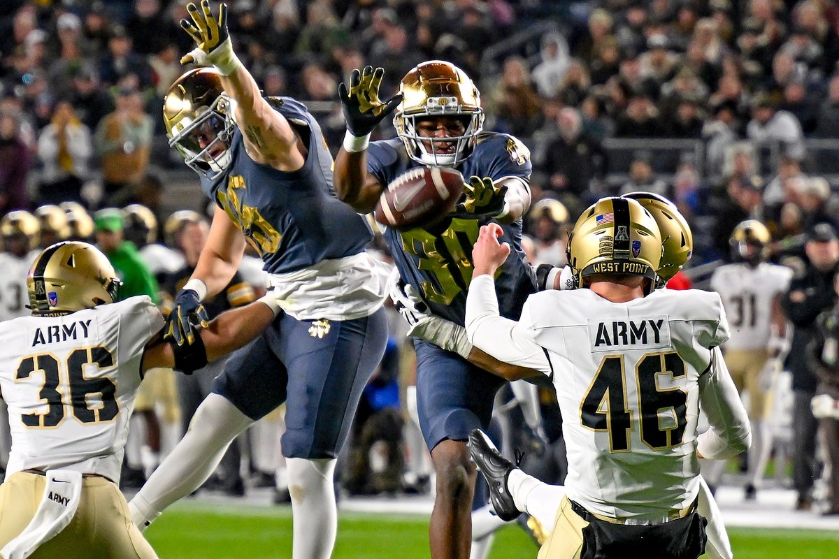 mattcashore's tweet photo. #FourFaves from the game: https://t.co/AhD8nNxcd3