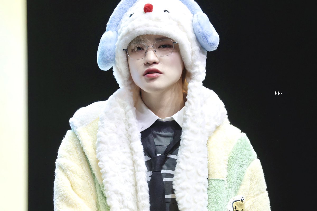 _Fleur1122's tweet photo. 241124 메이크스타

⛄️

#천러 #CHENLE #辰乐
#NCT #NCTDREAM https://t.co/ziLmUNIh7V