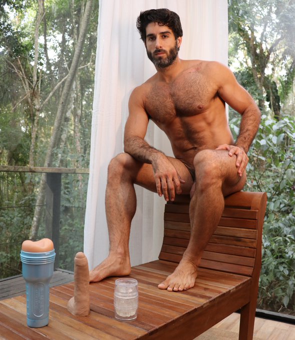 It's go-time  US/Europe/Canada/Australia:    https://t.co/pfmGrwDYTK  Brazil:    https://t.co/daT7MH4A88<a href="/tag/newprofilepic"class="tags"><span>#newprofilepic</span></a>