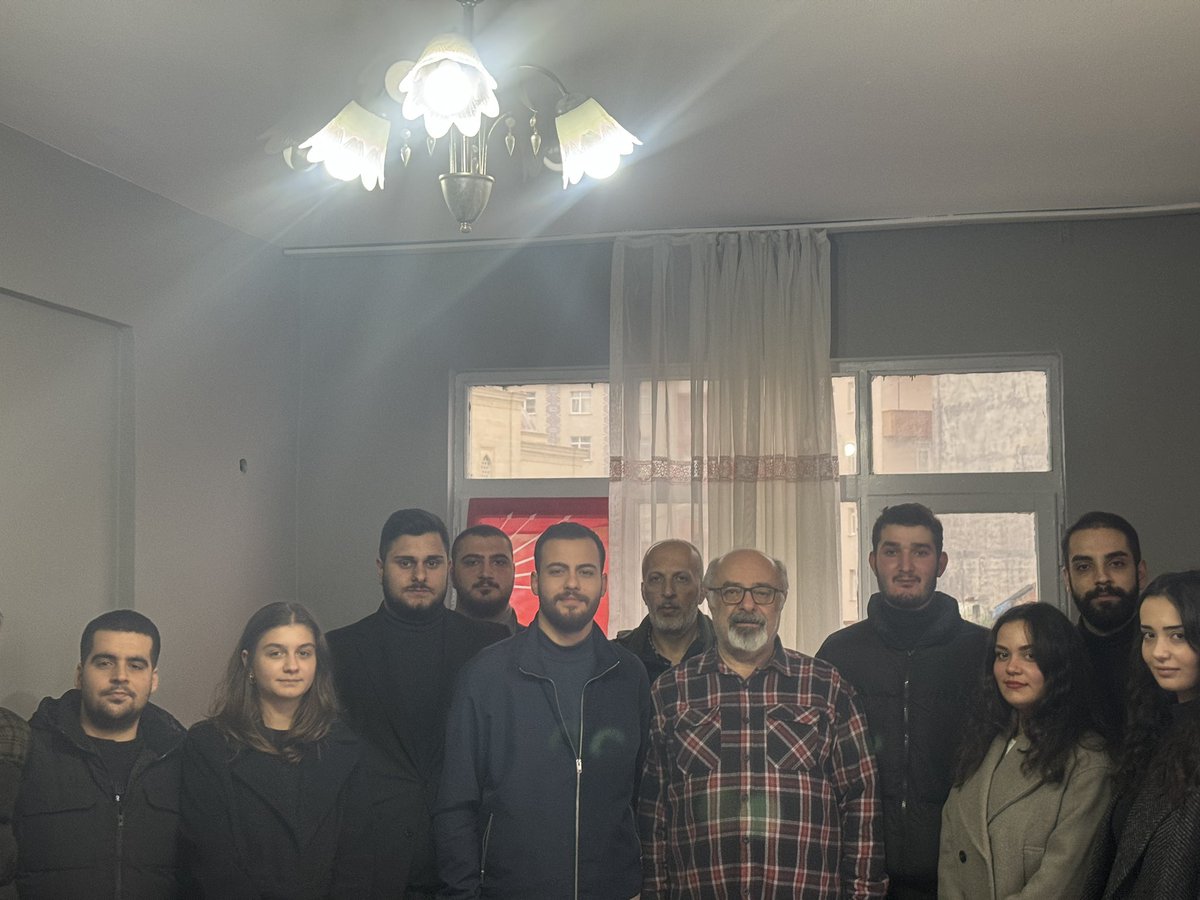 Arsin Gençlik Kolları Başkanlığı görevine atanan Hüseyin Çakmak kardeşimizi yürekten tebrik ediyoruz. Gençliğin dinamizmi, cesareti ve kararlılığı, partimizin geleceğe emin adımlarla yürümesinde en büyük gücümüzdür.