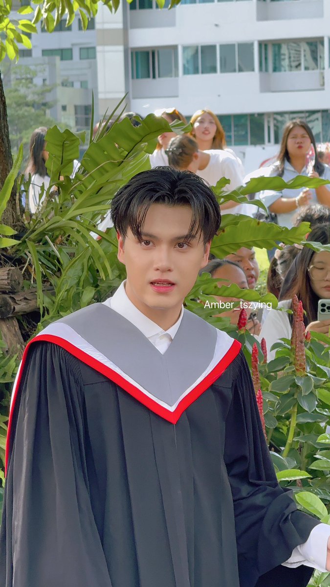 Amber_tszying's tweet photo. Happy Graduation to Marc
🥳🥳🥳🥳
23/11/2024
So proud of you na🥹🥹so happy to see u in person on this special moment
@marcmc_mc
#marcmc_mc
#MarcmcGraduationDay https://t.co/nMVrgpP9vf