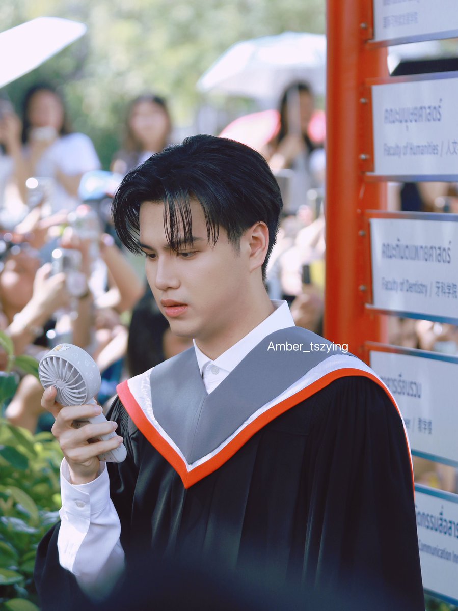 Amber_tszying's tweet photo. Happy Graduation to Marc
🥳🥳🥳🥳
23/11/2024
So proud of you na🥹🥹so happy to see u in person on this special moment
@marcmc_mc
#marcmc_mc
#MarcmcGraduationDay https://t.co/nMVrgpP9vf