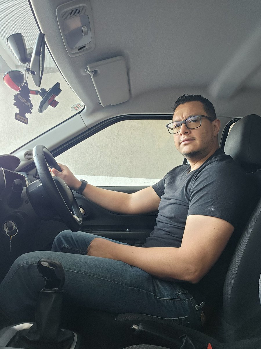 diegoleon0485's tweet photo. ¿Para donde vamos? #parcero #amigos #men #car #sunday #box #pics #follow https://t.co/iZMcStIgdu