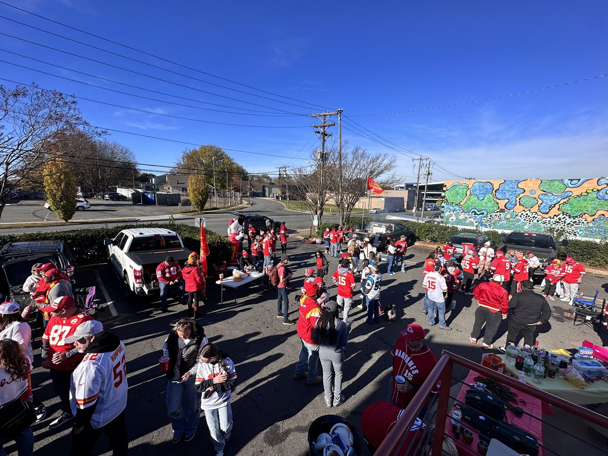 CLTChiefsFans tweet picture