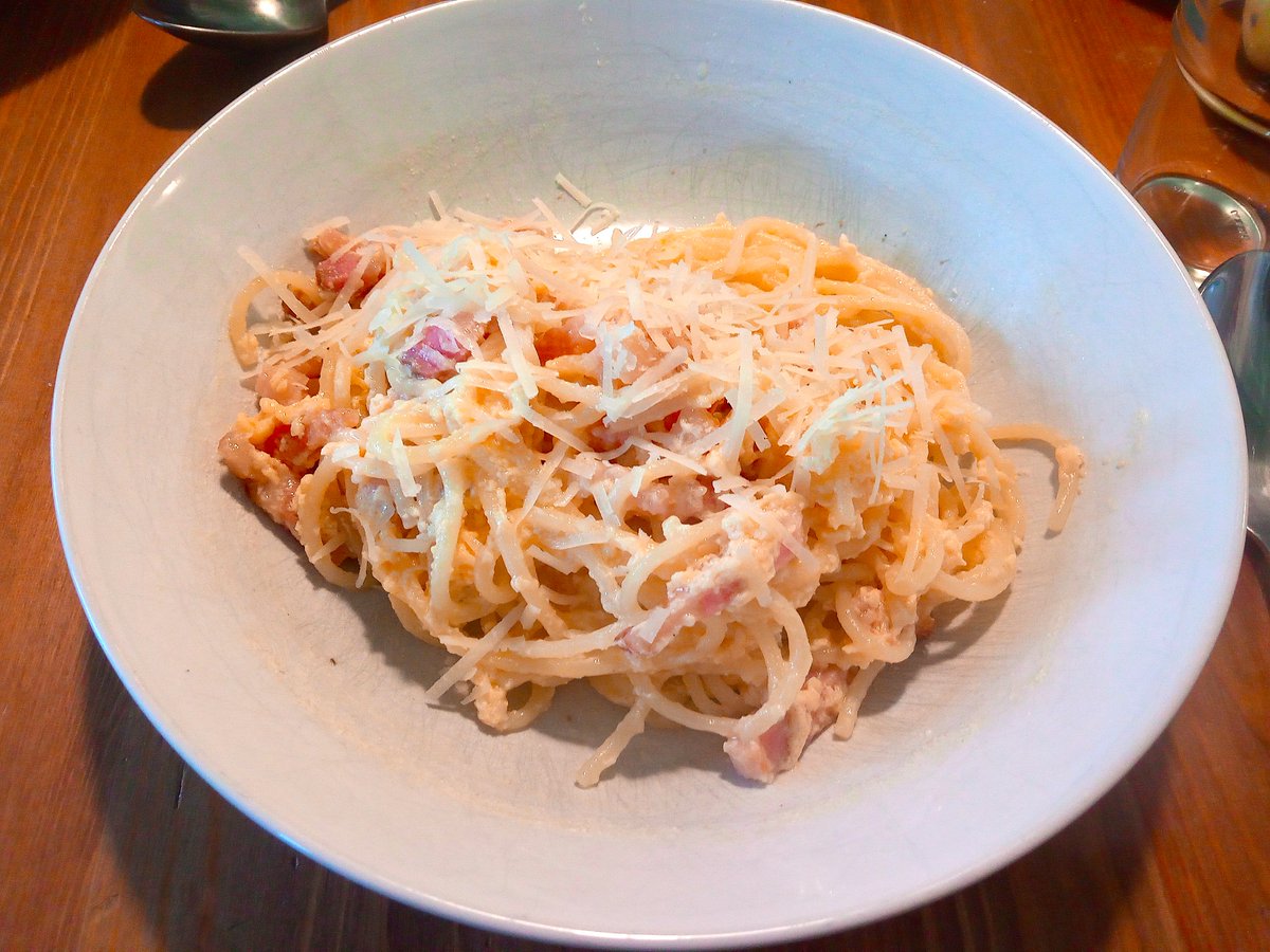 GellertFeher's tweet photo. Carbonara

https://t.co/97lP8nzIxo

#énfőztem #napikonyha #napikonyhaalltagsküche #napikonyhaalltagskuche #alltagsküche #carbonara #spagetti #teig #olasz #italienisch https://t.co/Clf2SnTAdM