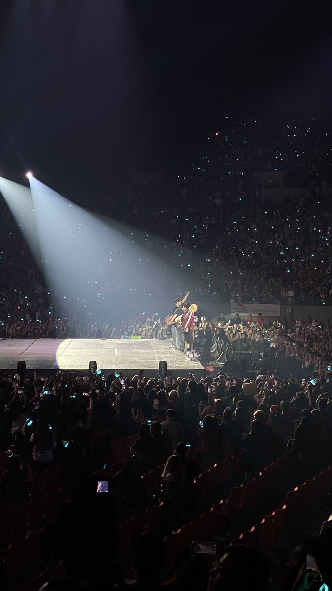 ItsStrang3's tweet image. ❤️‍🔥— A night to remember forever with @Stray_Kids 

#dominATE_BULACAN