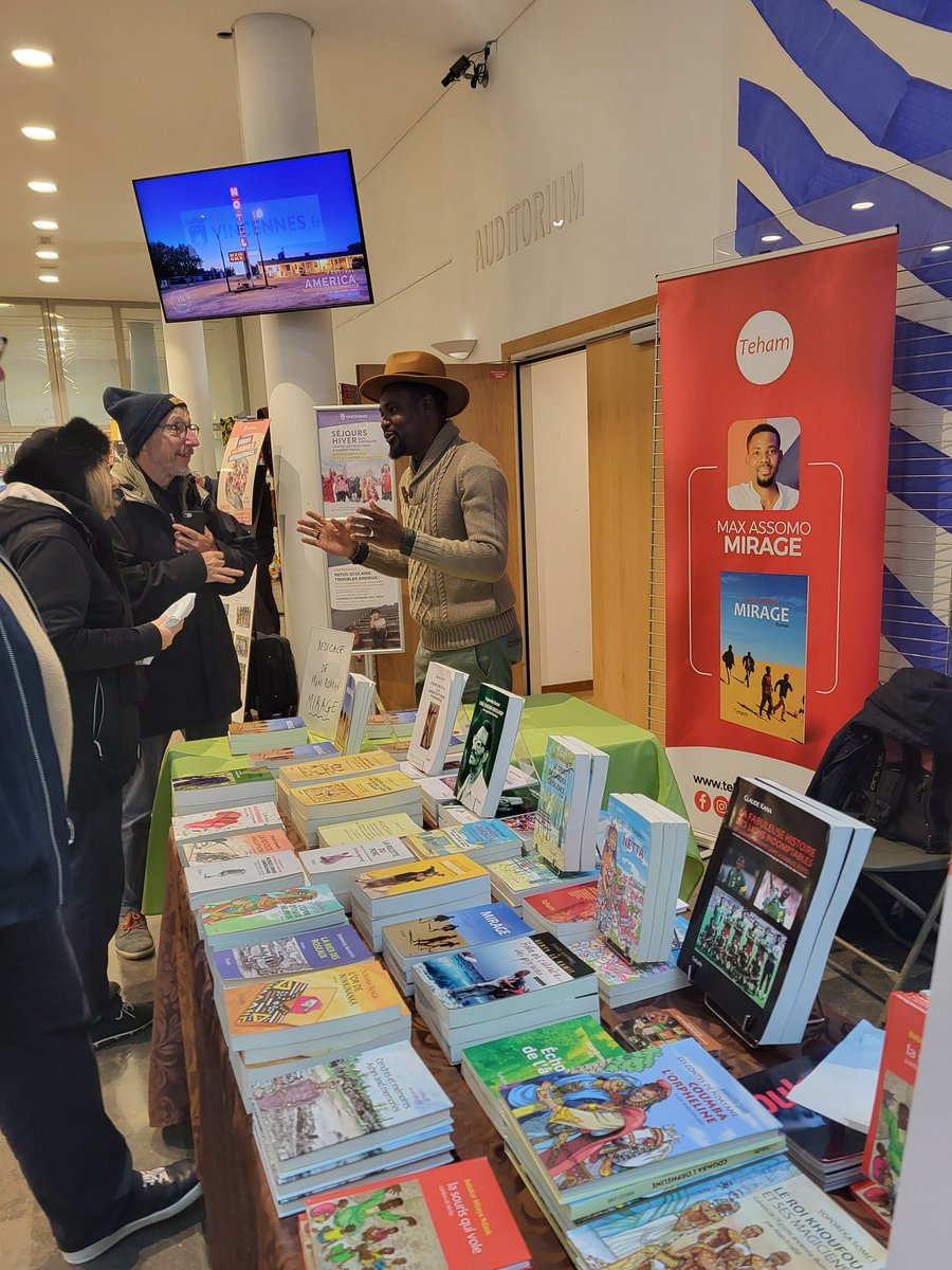 tehameditions's tweet photo. Nous étions au Forum de la solidarité internationale de  Vincennes. 

À cette occasion, les Vincennoises et les Vincennois ont découvert nos livres grâce à une sélection de notre catalogue.

📚Prolongez l'événement sur notre site web... https://t.co/cd3MOIvcCY https://t.co/lh4Jv3mA4N