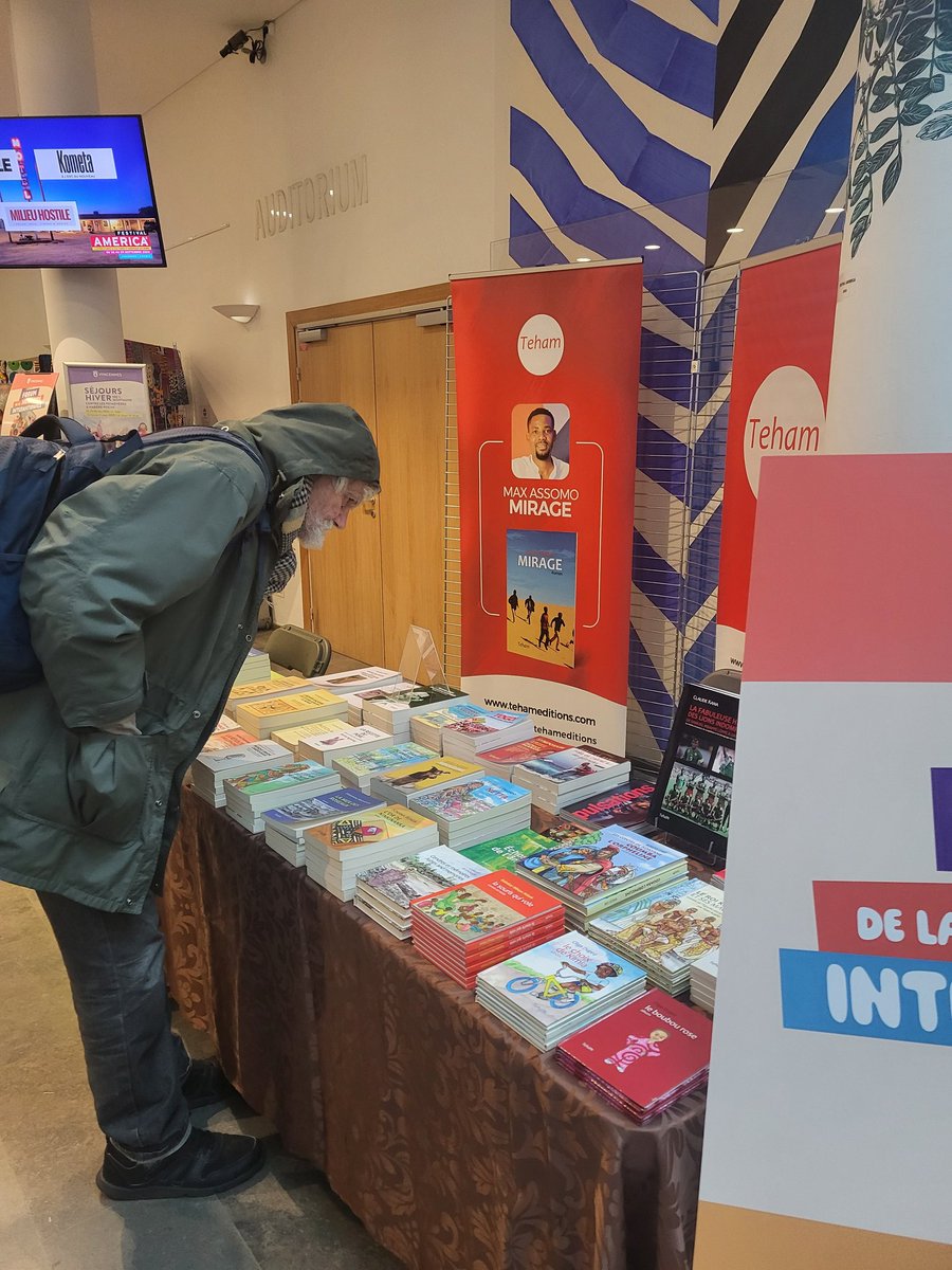 tehameditions's tweet photo. Nous étions au Forum de la solidarité internationale de  Vincennes. 

À cette occasion, les Vincennoises et les Vincennois ont découvert nos livres grâce à une sélection de notre catalogue.

📚Prolongez l'événement sur notre site web... https://t.co/cd3MOIvcCY https://t.co/lh4Jv3mA4N