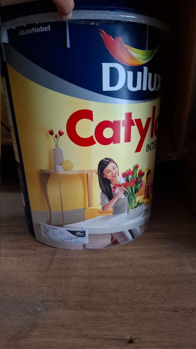 firdahafsari's tweet photo. Makasih pak suami selalu nurutin mau istrinya.
Cat exterior interior pilihanku🤭 https://t.co/ifRTjOxnJD