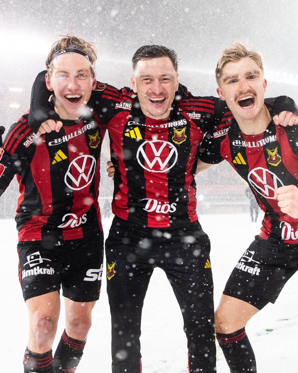 Superettan tweet media