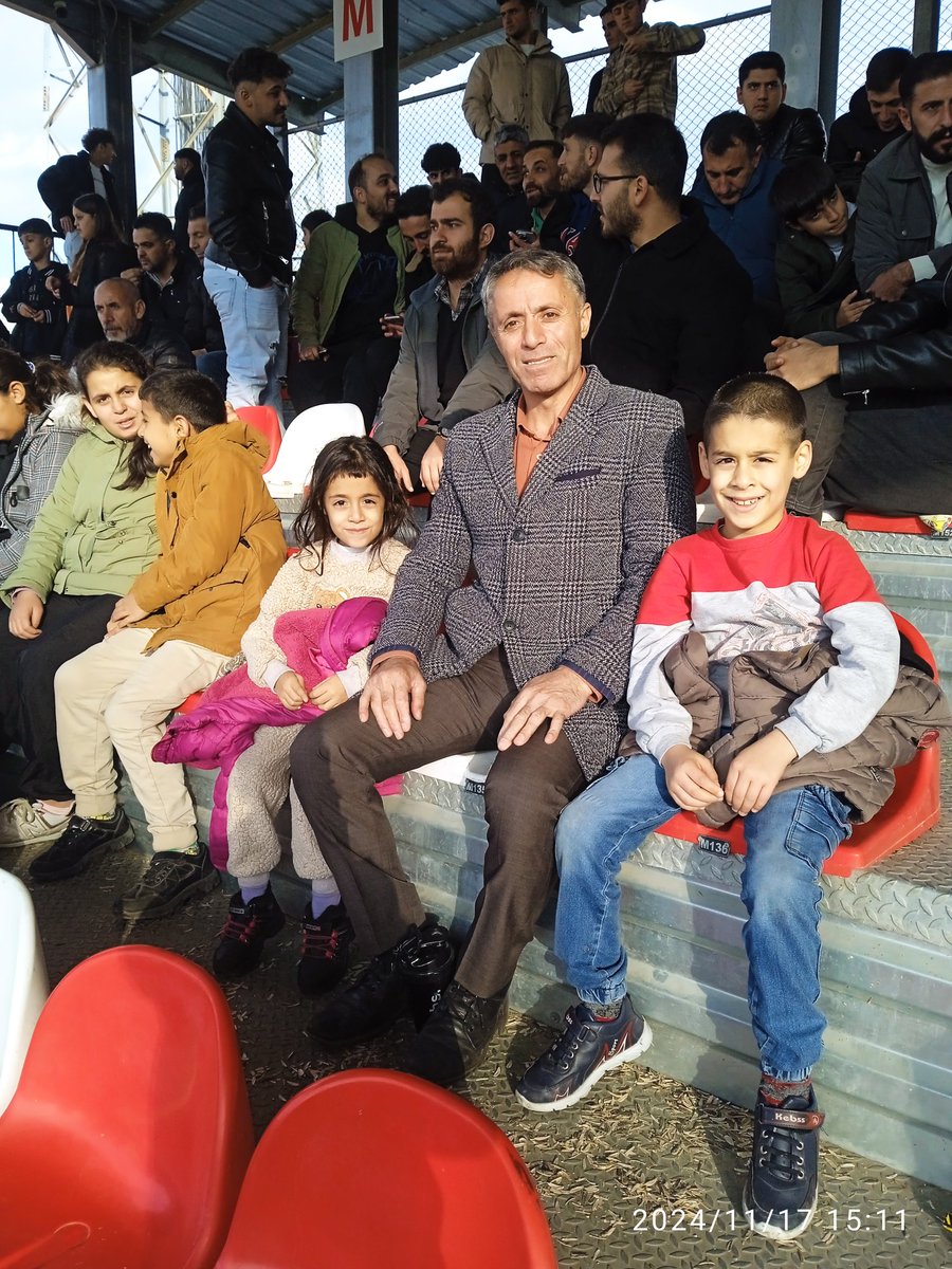 Henüz hayatın başında bir çocuğa hayatı öğretmen gerçek bir öğretmenin görevidir. Bu görevi en iyi şekilde yerine getirdiğiniz ve emekleriniz için teşekkürler. Öğretmenler Günü'nüzü kutlarım.
<a href="/Ahmet_Davutoglu/">Ahmet Davutoğlu</a> <a href="/AliPulcu/">Mehmet Ali Pulcu</a> <a href="/aoguzkaraoglu/">A. Oğuz Karaoğlu</a> ,<a href="/RBekiroglu/">rumi bekiroglu</a> <a href="/OmerrUnal/">Ömer ÜNAL</a>