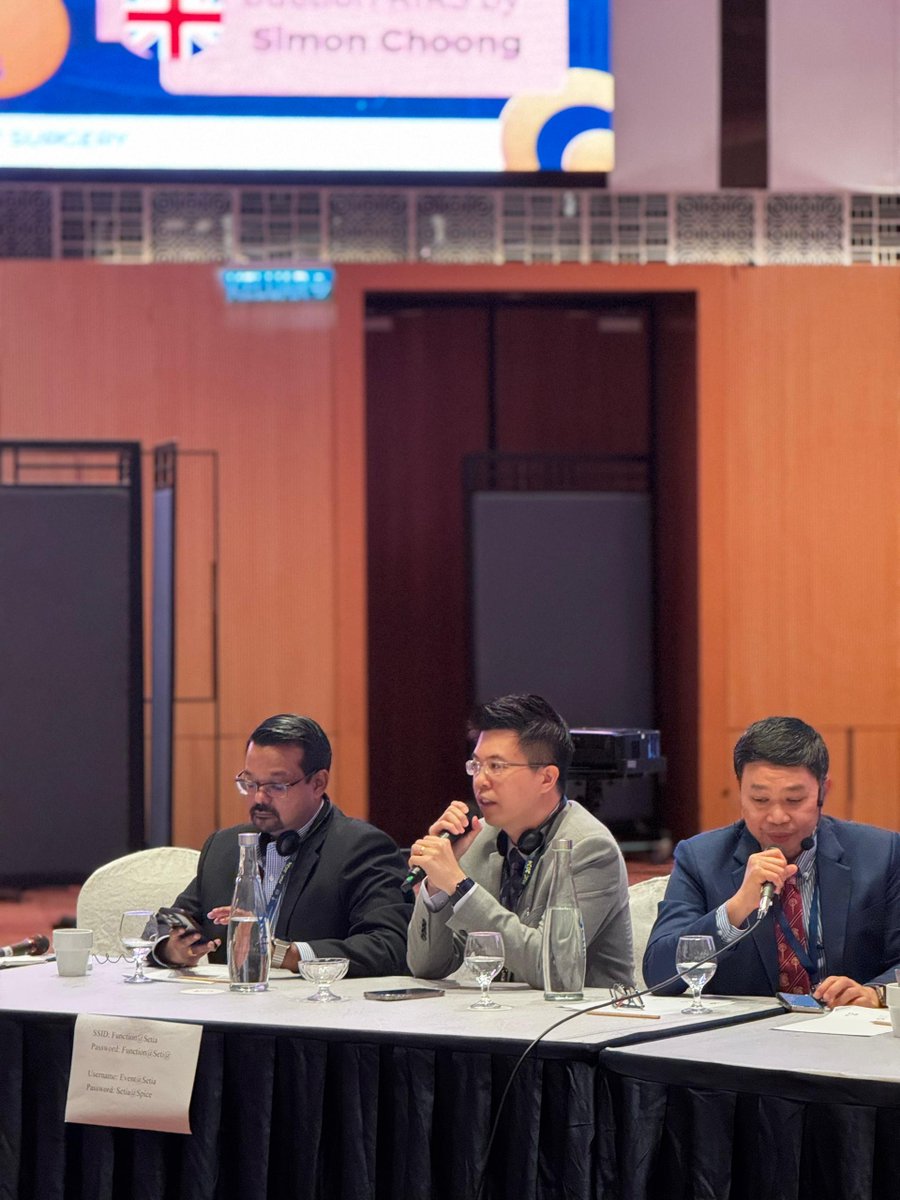 William_OLK's tweet photo. MUC 2024-- a resounding success!  We celebrated 50th anniversary MUA, witnessed groundbreaking live surgeries, heard from world-class experts. Honored to present on social media's role in urology research &amp; to be elected to the MUA Executive Committee https://t.co/EwQrtUtaQK