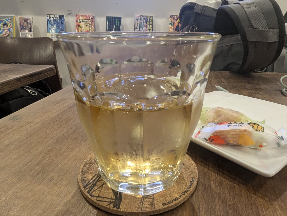 tunao011's tweet image. 「ジャックダニエル」「ワイルドターキー」「いいちこ」
すべてまとめてロックだぜ！
そこんところヨロシク
＃KCAFE