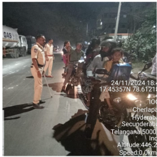 MalkajgiriCop's tweet photo. 🚨 Ensuring Your Safety! 🚨

#RachakondaPolice conducted thorough #vehicle_checkings at various locations within the commissionerate as part of enhanced #security_measures. 
These proactive checks aim to ensure, curb illegal activities, and maintain #law_and_order. 

#RachakondaPolice
#SafetyFirst #WeAreHereForYou