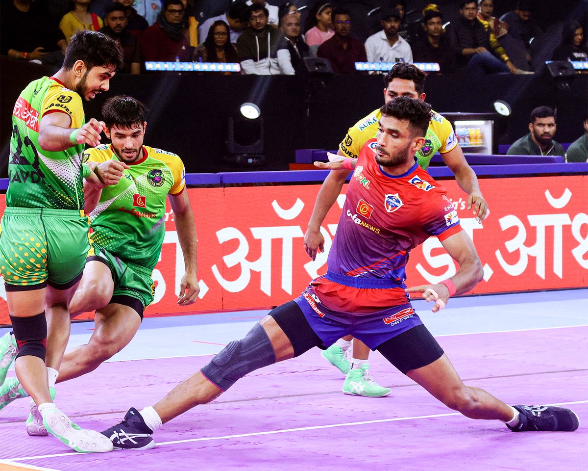 UpYoddhas's tweet photo. भवानी है, भौकाल तो होना ही था 😉💥
#SaansRokSeenaThok #YoddhasHum #YalgaarHo #ProKabaddi #PATvUP https://t.co/ueDGy6rLnC