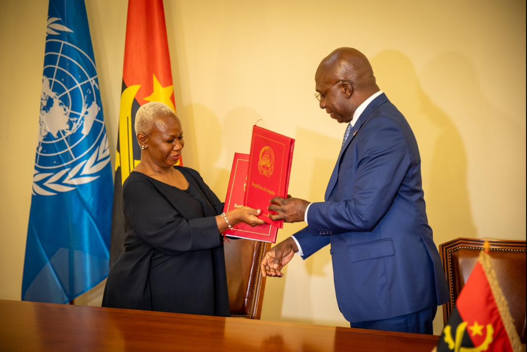 Le Ministre angolais des Relations extérieures, son Excellence Téte António, et la Cheffe de la #MONUSCO, @UN_BintouKeita, ont signé le 23/11 à Luanda un protocole d’accord sur le soutien de la Mission au Mécanisme de vérification ad hoc renforcé. ⤵️
monusco.unmissions.org/cp-l%E2%80%99a…