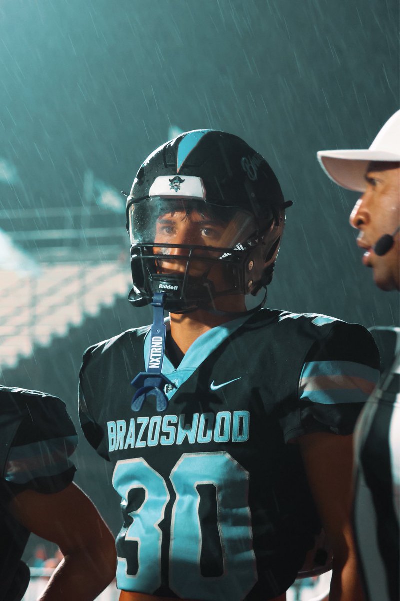 Josetrev30's tweet photo. Blessed to be unanimous 1st team all district for the 2nd straight year !! @BwoodBucsFB @coachluster2 @CoachGresham_ https://t.co/0IN9fV9hxP