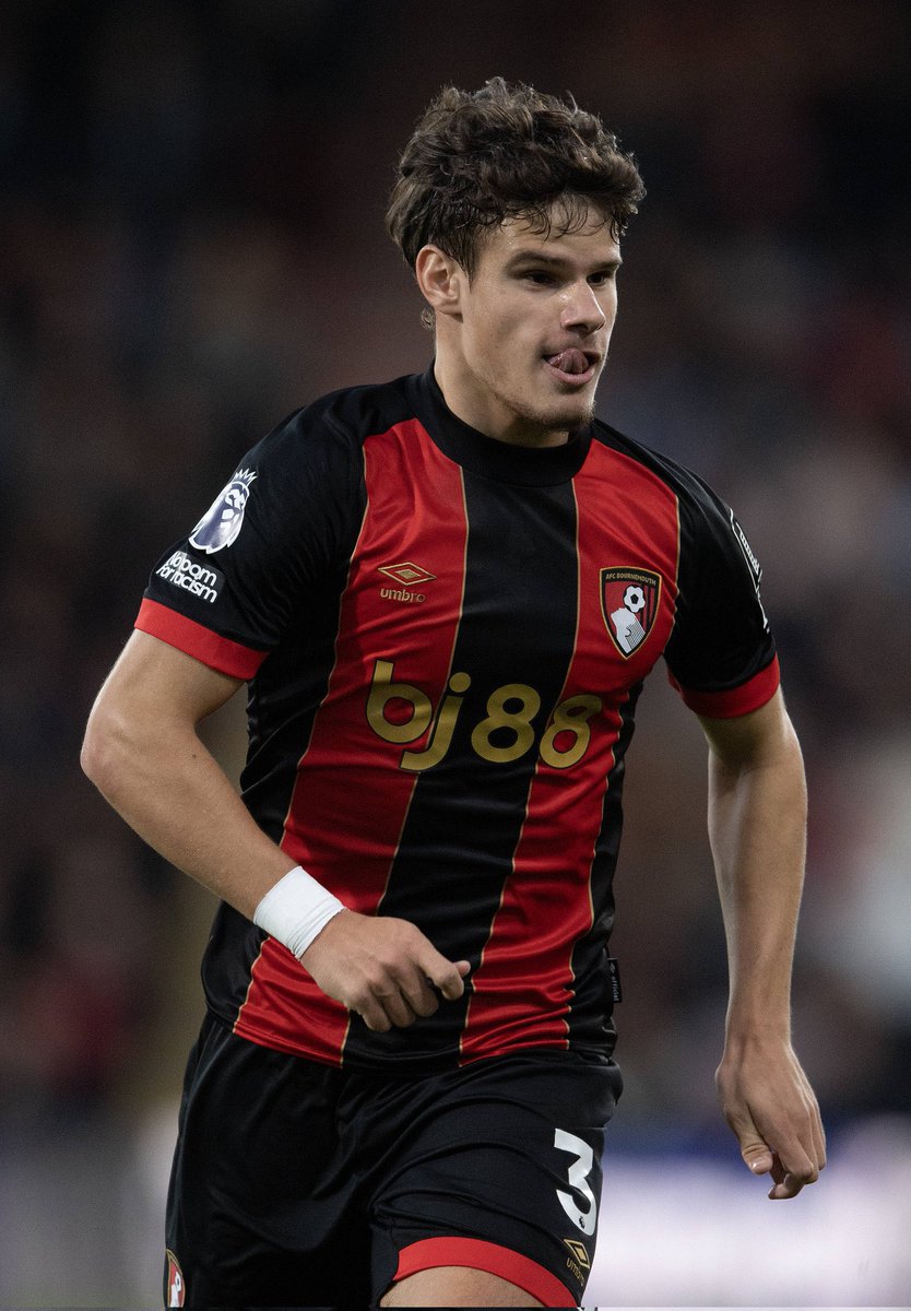 DeadlineDayLive's tweet photo. 🚨 INEOS have shortlisted three players for the full-back position as they look to strengthen for new manager Ruben Amorim:

🇨🇦 Alphonso Davies
🇭🇺 Milos Kerkez
🇪🇸 Álvaro Fernandez Carreras

(Source: Express) https://t.co/074U5vuFNR