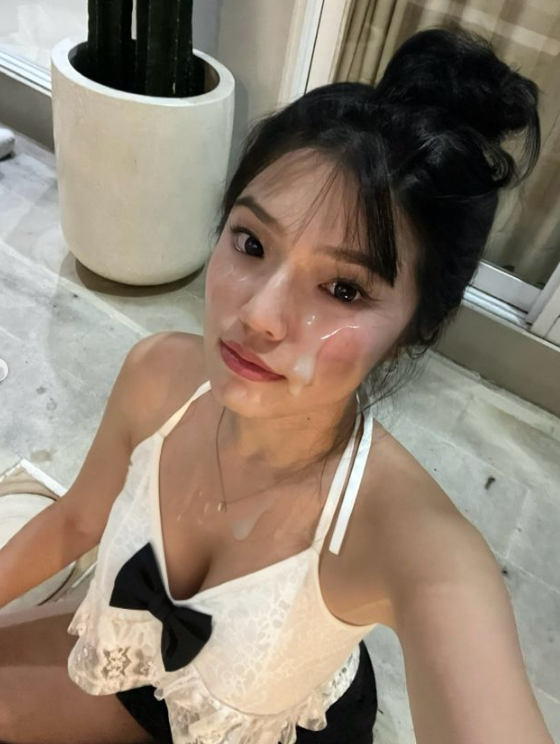 lewdcoomer's tweet photo. love jerking to this slut, want to cum all over her cute face and huge tits. https://t.co/6vU4A6okDO
