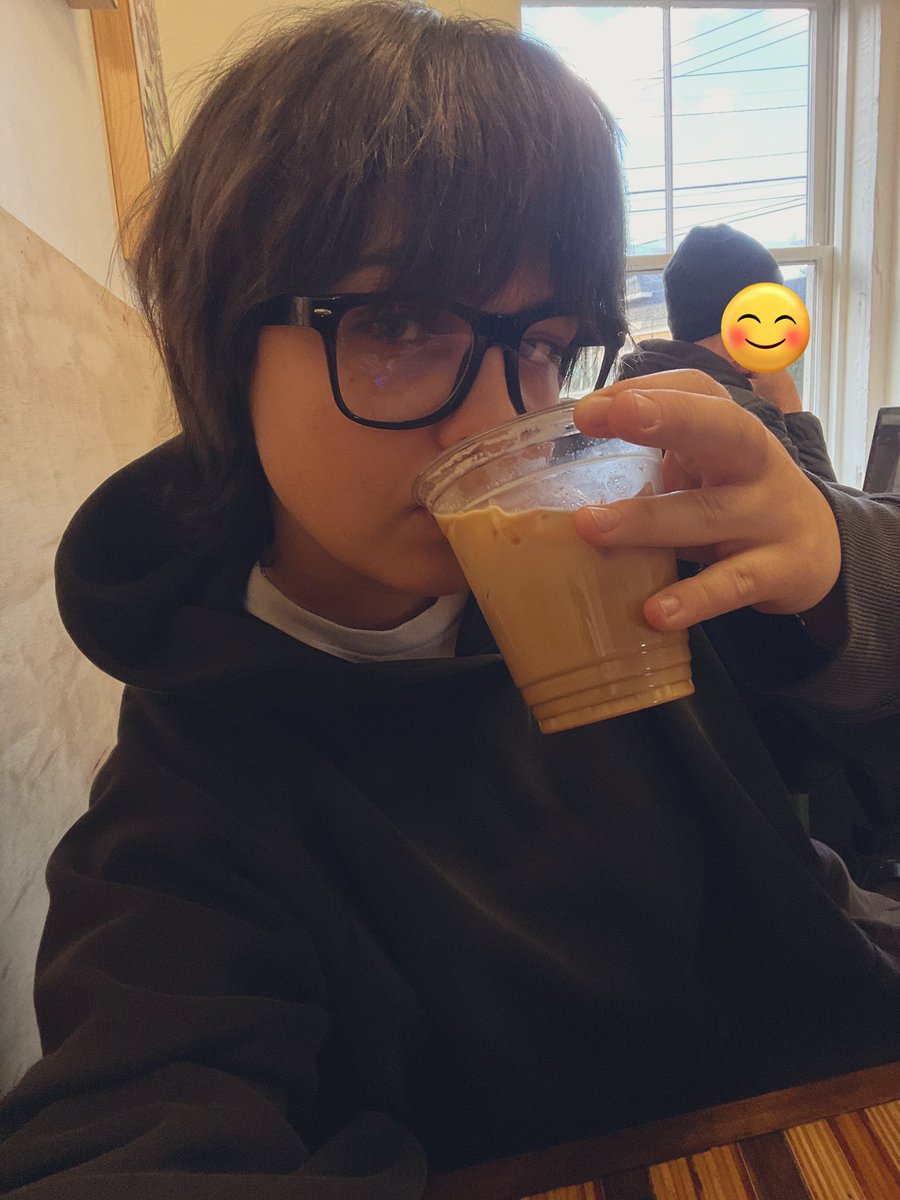 herosoup8's tweet photo. first date kinda nervous… #ssd #stayselcaday https://t.co/eA5Z41QLqY