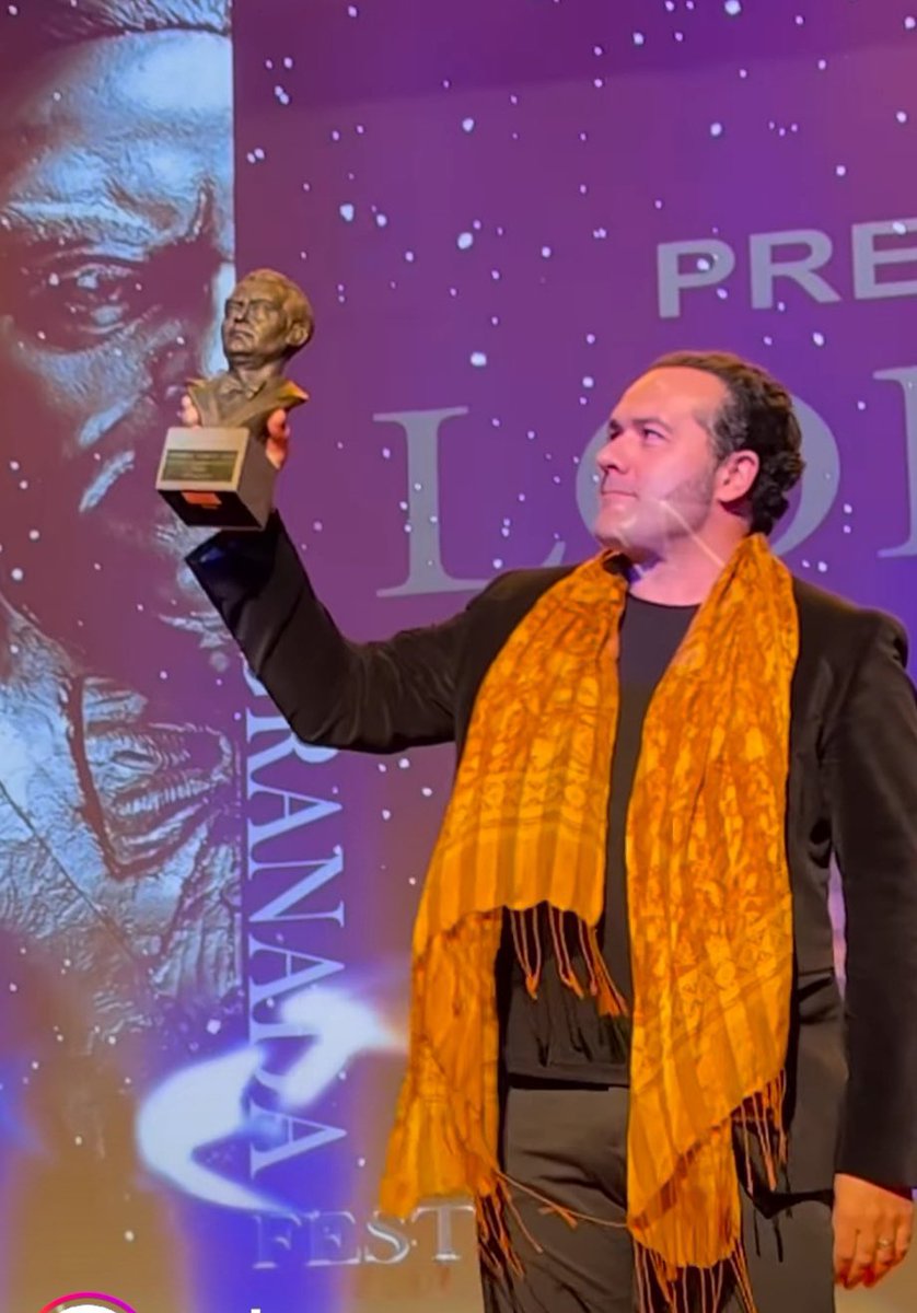 Qué bonito premio, lo mires por donde lo mires…
#SembrandoSueños ganó anoche el <a href="/premioslorca/">Festival de Cine de Granada - Premios Lorca</a> al Mejor Documental y nosotros no podemos estar más felices 😁 
Enhorabuena a todo el equipo y colaboradores y muchísimas gracias por todo lo que significa este reconocimiento 🤩