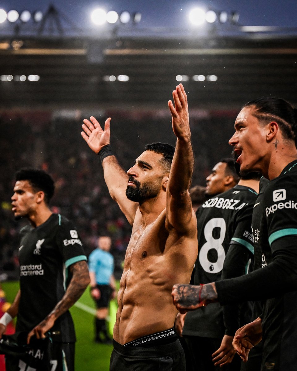 brfootball's tweet image. Mo Salah sends Liverpool eight points clear at the top of the Premier League 😤