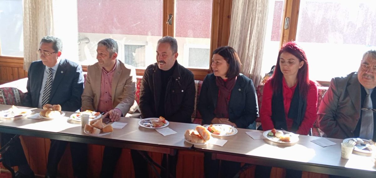 iyipartimamakkk's tweet photo. İYİ Parti Mamak İlçe Başkanımız Sn. Bülent AŞILIOĞLU ve yönetim kurulumuzun düzenlemiş olduğu birlik, dayanışma ve Öğretmenler günü kahvaltı organizasyonunu gerçekleştirmiş bulunmaktayız.BİZ GÜÇLÜ BİR AİLEYİZ https://t.co/cvXKUlsCyg